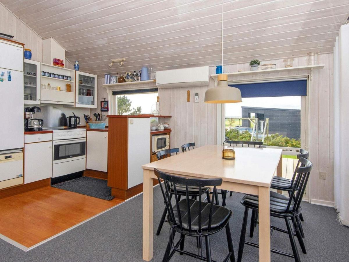 Two-Bedroom Holiday home in Lemvig 1 Buitenkant foto