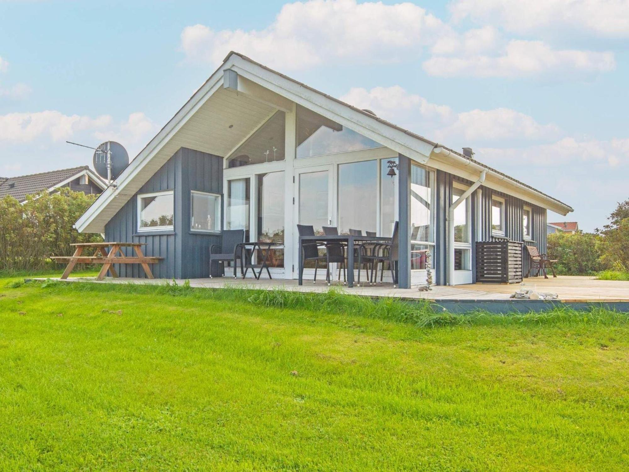 Two-Bedroom Holiday home in Lemvig 1 Buitenkant foto
